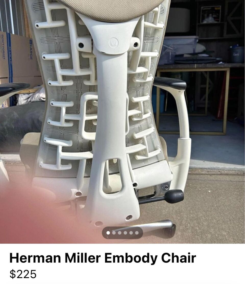 Is This Crusty Ass Embody Worth Fixing Cleaning V0 T6Eztzeeookb1 How To Clean Herman Miller Embody