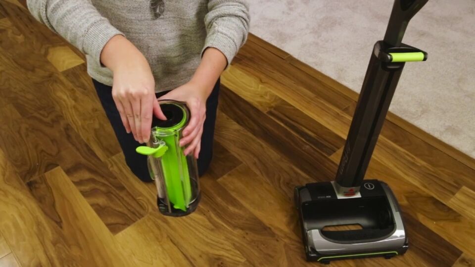 How To Clean Bissell Air Ram Dirt Bin