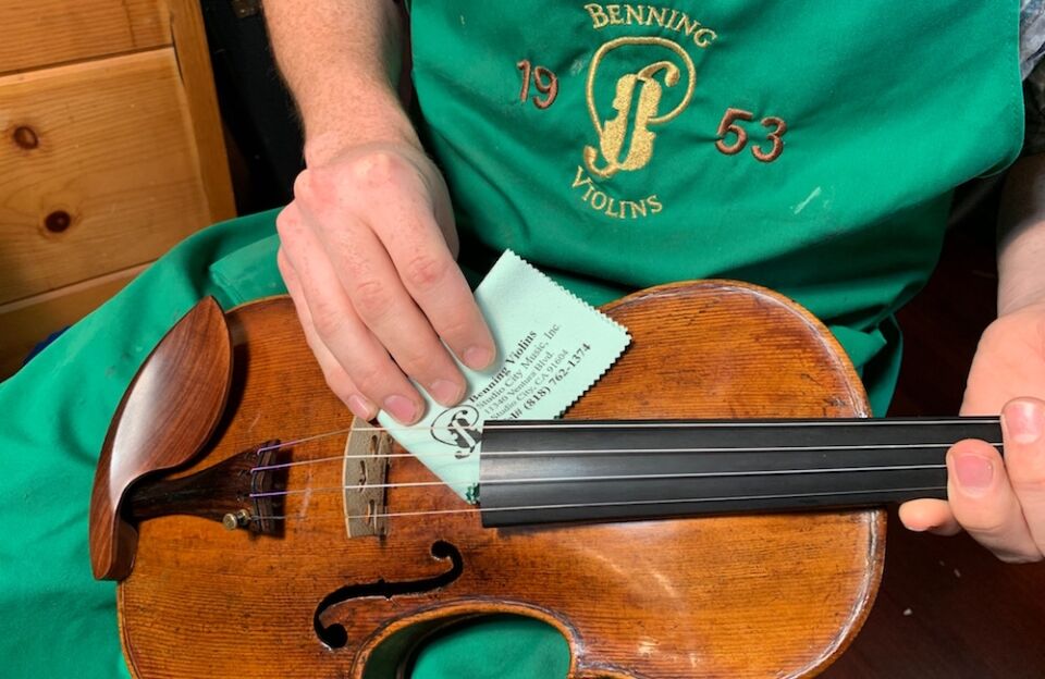 How To Clean Violin Strings  