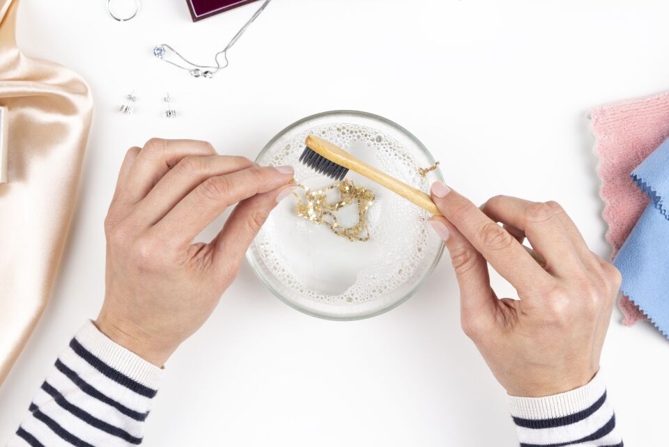 How Do You Clean Jewelry At Home  