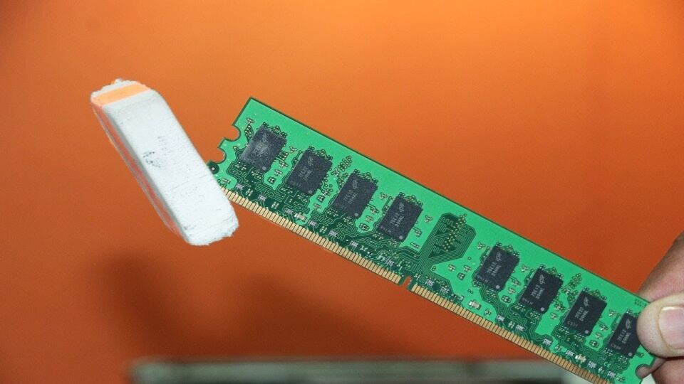 How To Clean Ram Stick