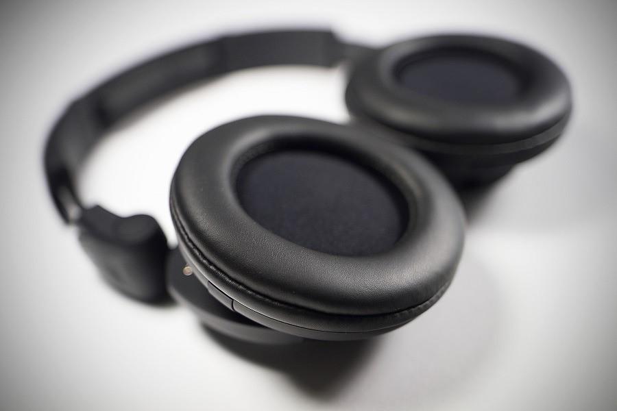 How To Clean Leather Headphones  