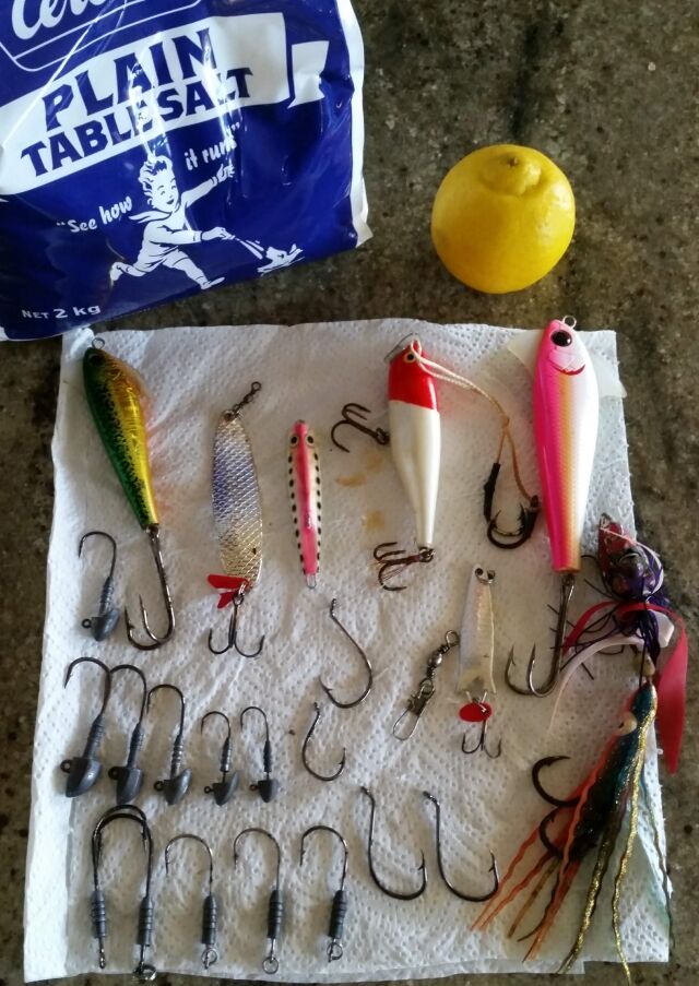 1532812123 309411 How To Clean Rusty Fishing Hooks