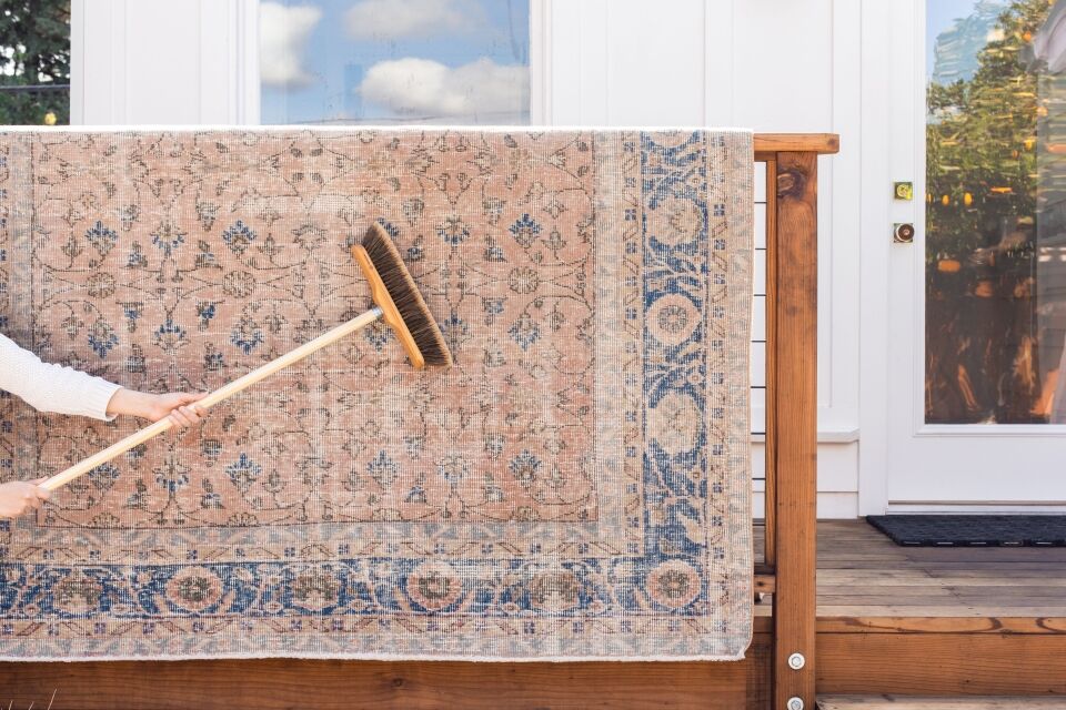 How To Clean Hand-Knotted Wool Rug  