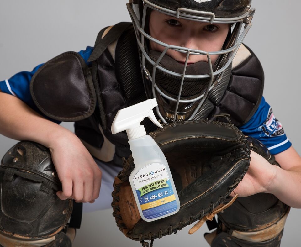 Cleanbaseballequipment How To Clean Stinky Batting Gloves
