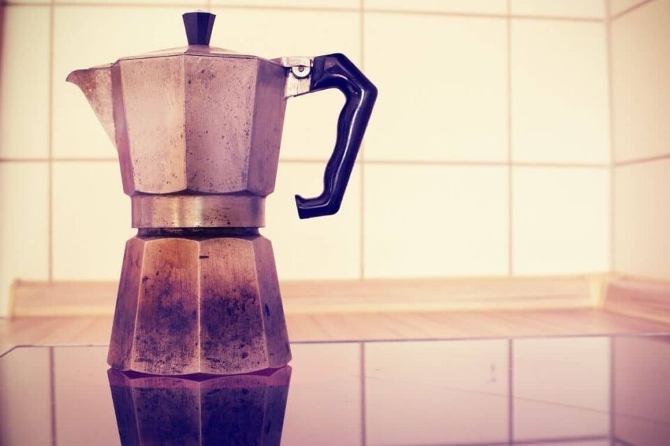 How To Clean The Moka Our Italia Style Coffee Maker How To Clean Moka
