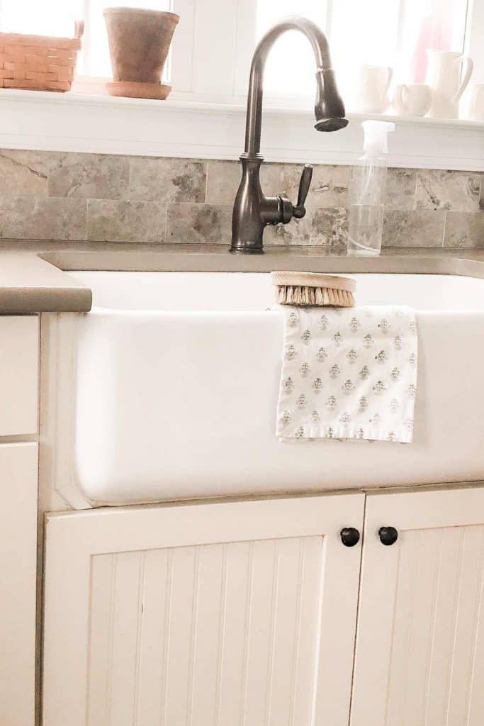 Fireclay Farmhouse Sink In Kitchen How To Clean Fireclay Sink
