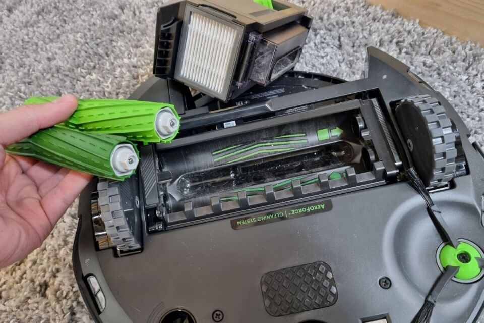 How To Clean Roomba J7 How To Clean Roomba I7 Sensors